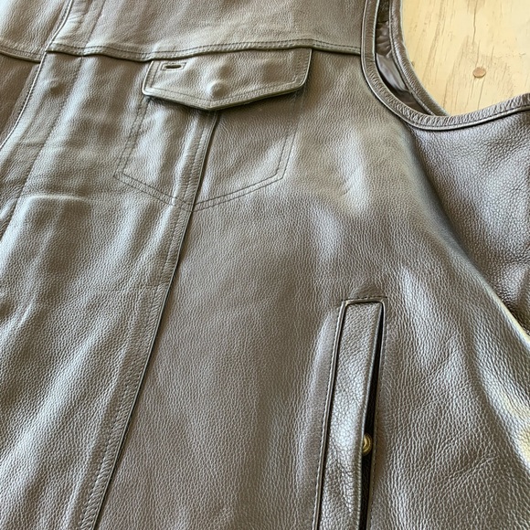 Conceal Carry Leather Vest - Picture 4 of 11